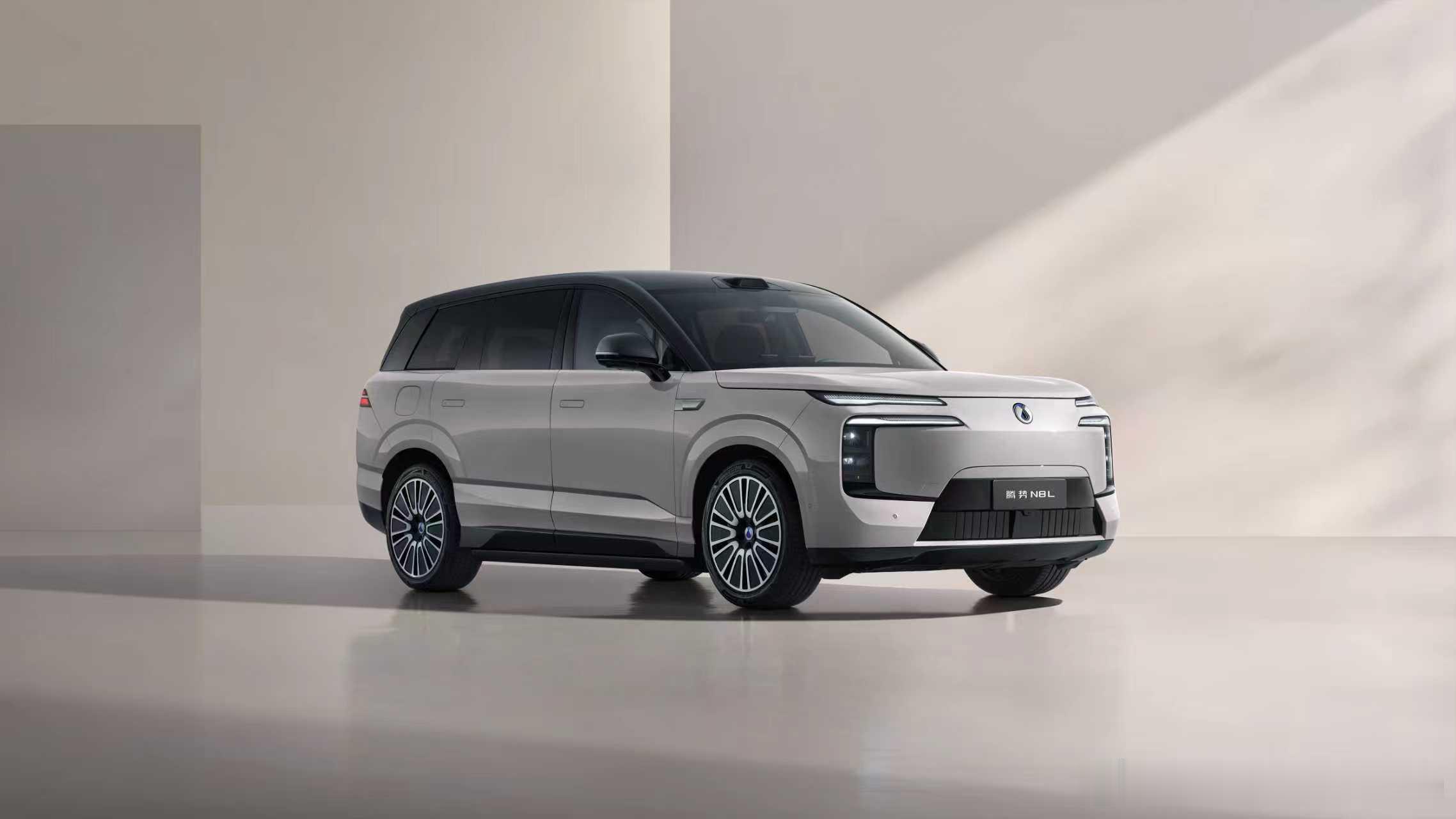 腾势N8L闪充版通勤直接告别充电焦虑满电一周，城市通勤不用天天找桩，出行彻底无