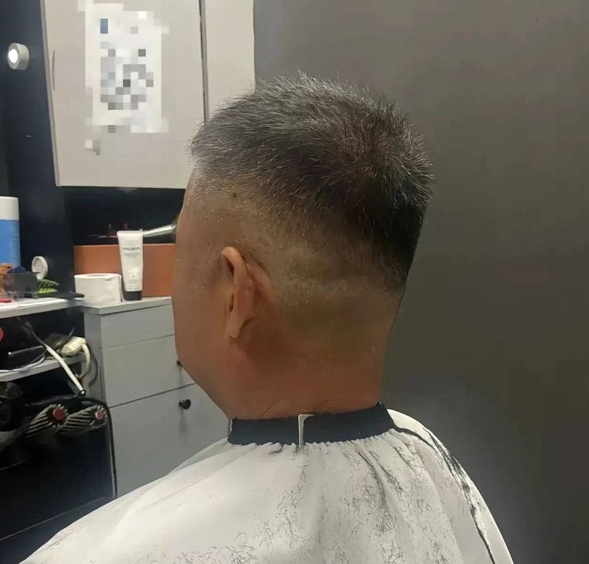 为什么大部分男人到了中年以后，都喜欢这个发型？