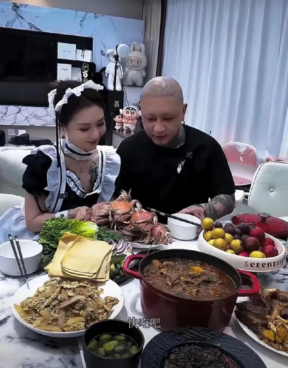 方丈又结新欢，这个真不知道是谁了！fz方丈又处新对象