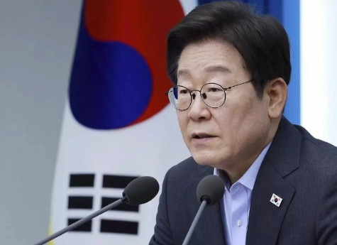 韩国还是跪了！跪的比谁都快！韩总统亲自证实，韩国需在美投资3500亿美元，其中