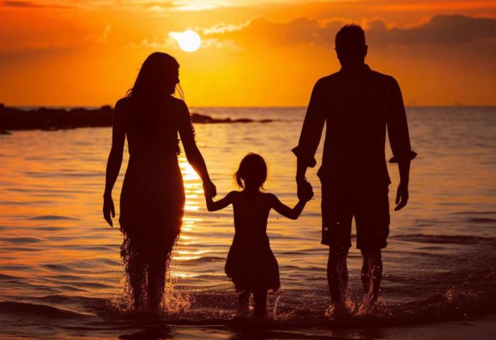 试问大家，无论是打日本，还是收台湾，你们希望国家发动战争吗？说到底，没人打