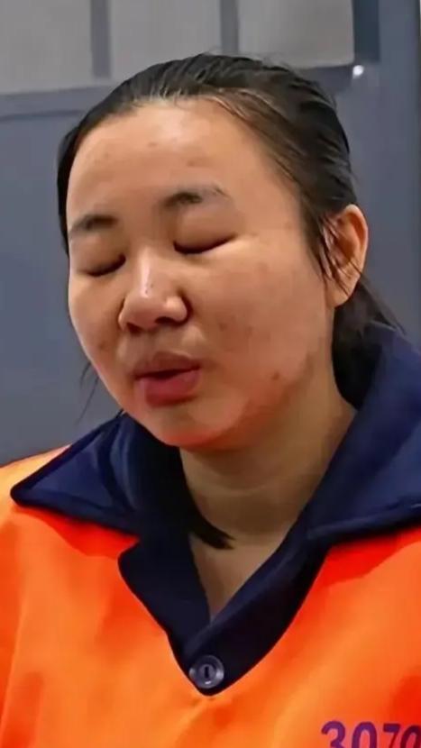 中秋节明珍珍有机会吃月饼吗？首先明珍珍作为在押人员，她在中秋节吃到月饼的可能性