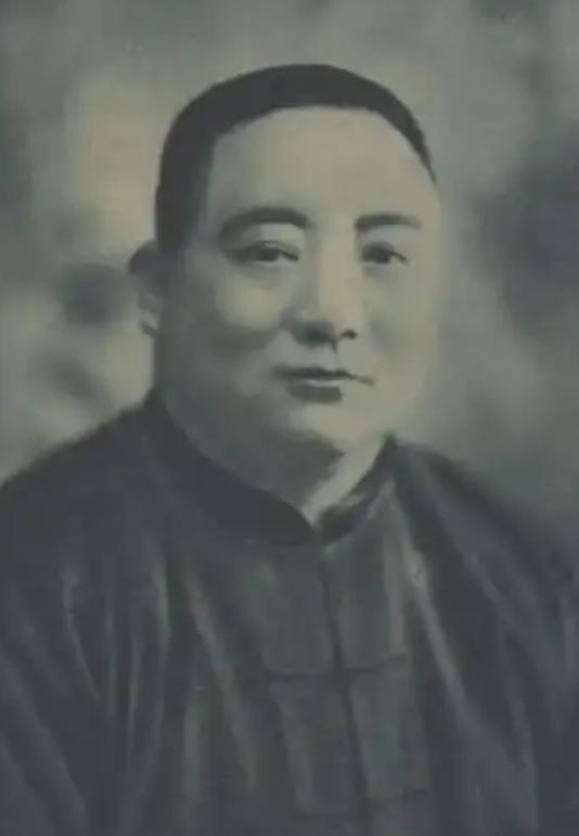 1933年4月的一个清晨，湖北省政府主席夏斗寅提笔写下一道调兵手令。命令传到师部