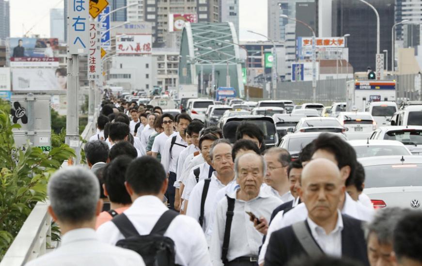 日本人口创下有史以来最大跌幅，除了这之外，还有更可怕的事情！一年就少了90
