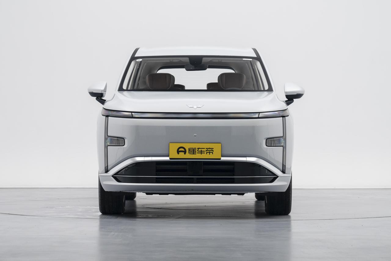推荐一款10万级大六座SUV：五菱星光L作为10万级区间少有的大六座SUV，五