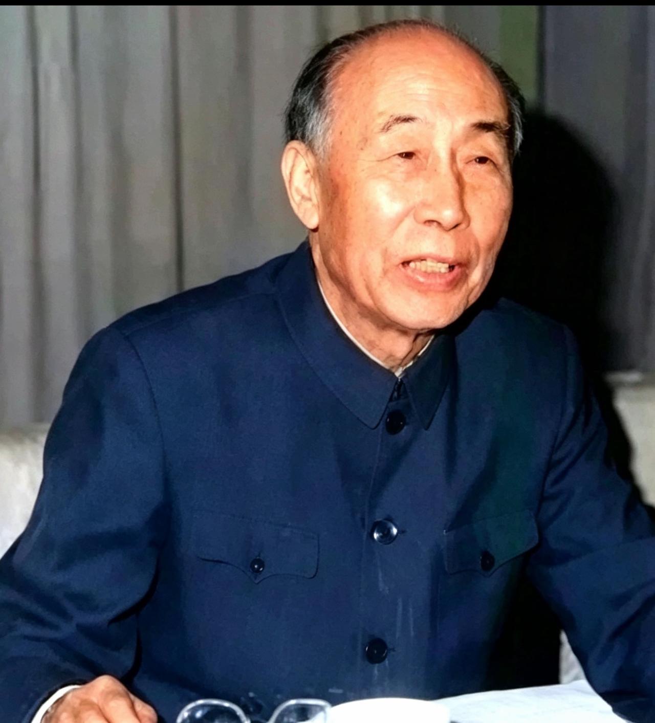 他是河北威县人，1915年生，是中国核工业的开拓者，也是原河南省委第一书记。他1