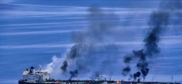 胡塞武装表态了！据塔斯社报道，胡塞武装领导人阿卜杜勒·马利克·胡西正式宣布，胡塞
