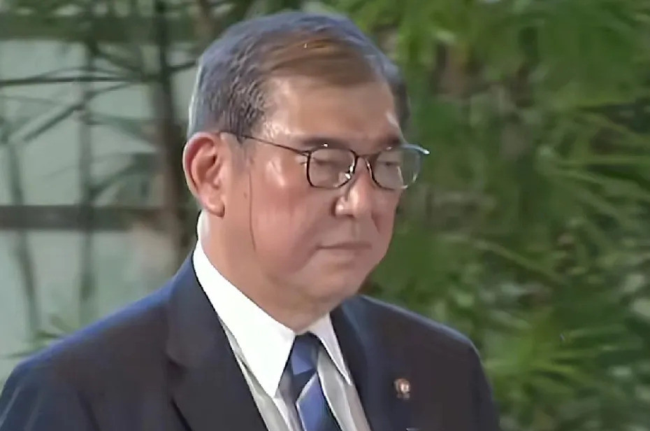 美国要倒霉？大家都在偷偷乐！哇塞！听说美国可能要栽跟头了