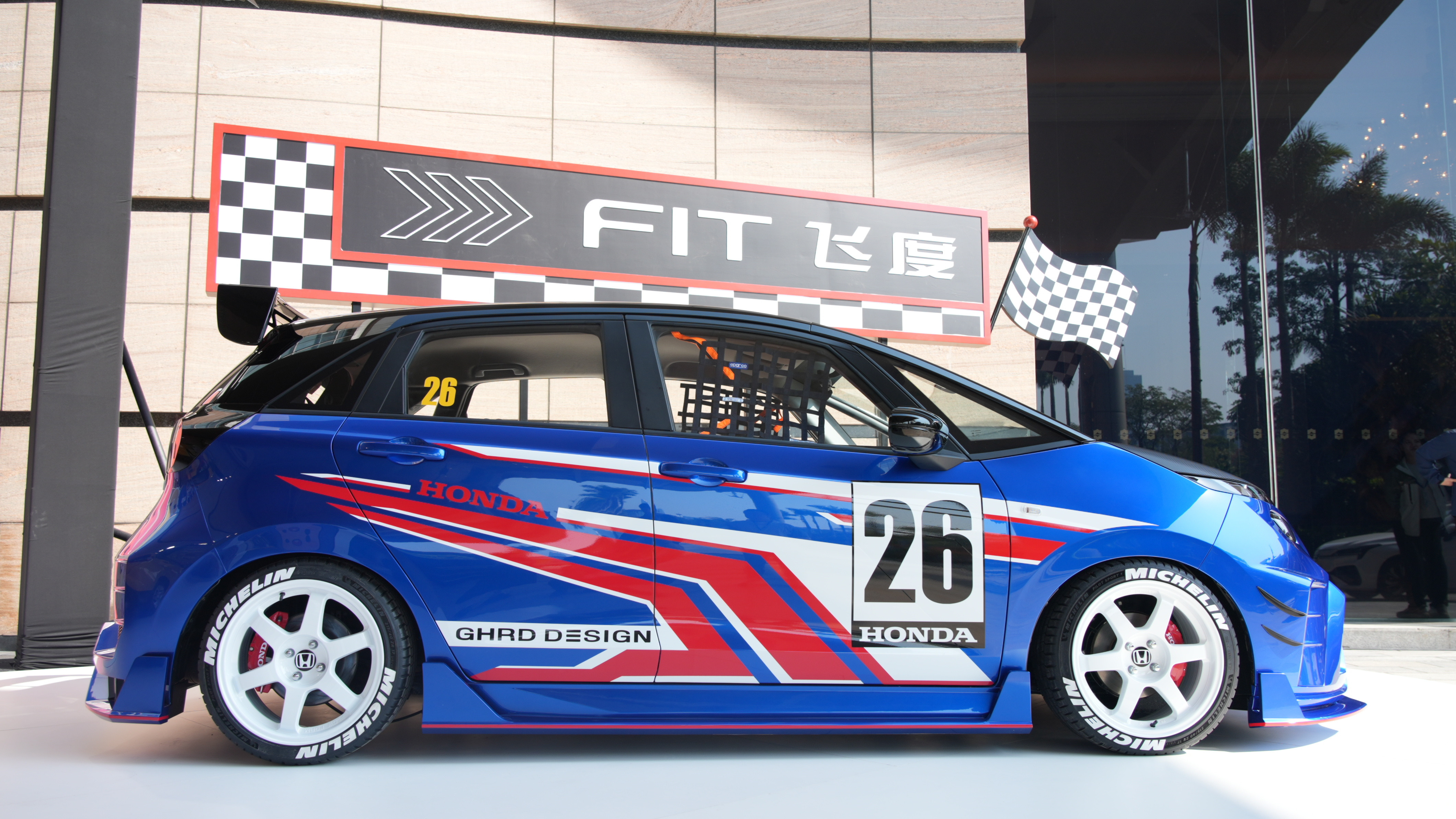 刚刷到新飞度上市的消息，真的狠狠心动了。全球900万车主认证的“平民超跑”果然没