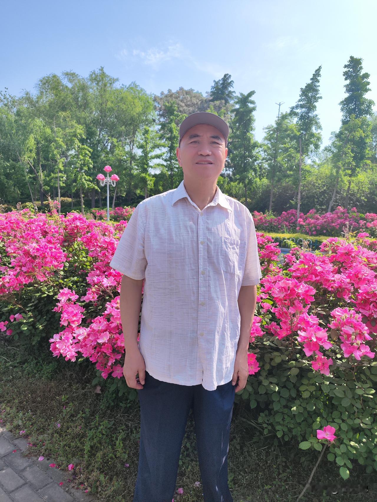 我认为会年老了，为了减轻儿女负担，我会考虑去养老院，找一家服务条件好的养老院，