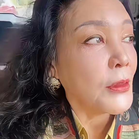 张兰台北7天，从喜提孙儿到一夜白头，真的太让人心疼了。