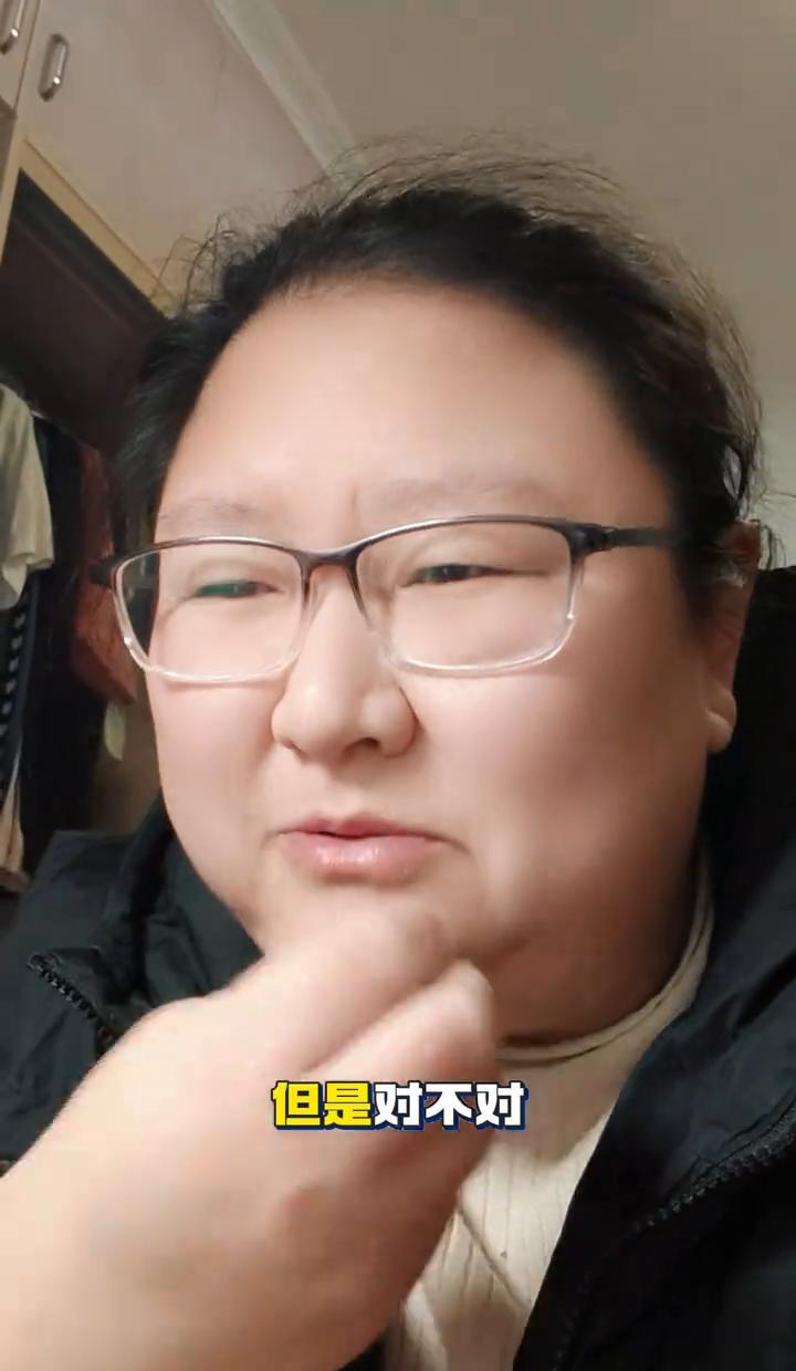 他卡里收下对方几十万，转身却对着镜头说：“这人不行。”恩的定义很具体：是杜克