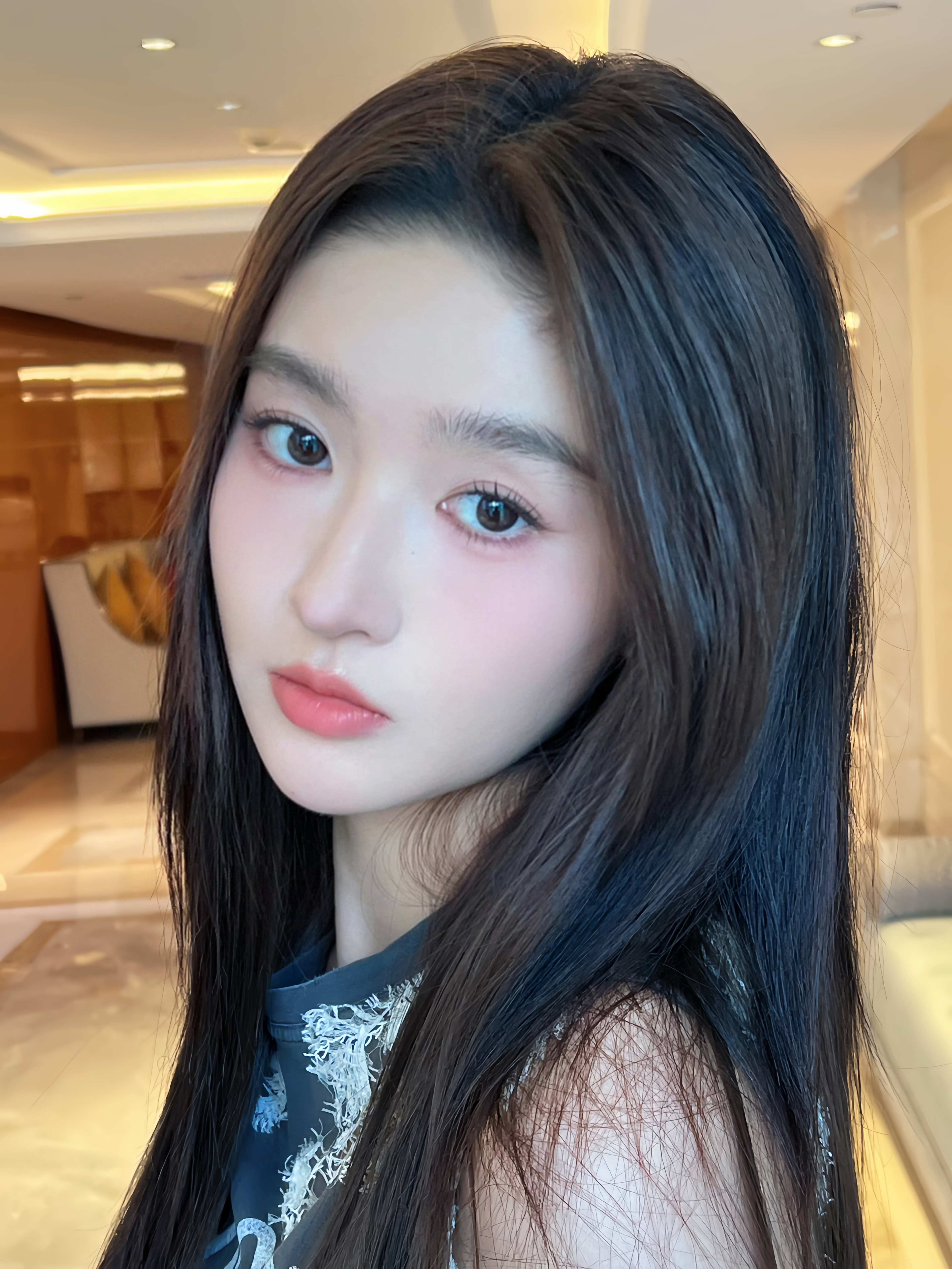 好漂亮的脸蛋搭配恰到好处的腮红💕（是王玉雯​​​
