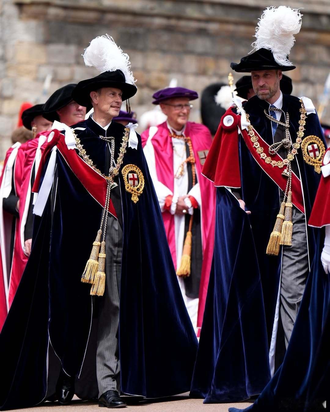 英国王室🇬🇧6月15日，国王夫妇、威尔士亲王夫妇、爱丁堡公爵夫妇、安妮公主
