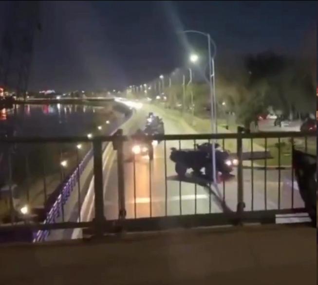 还得是美国仗义！沙特的美国大使馆被炸了之后，美国第一时间想的不是如何保护沙特