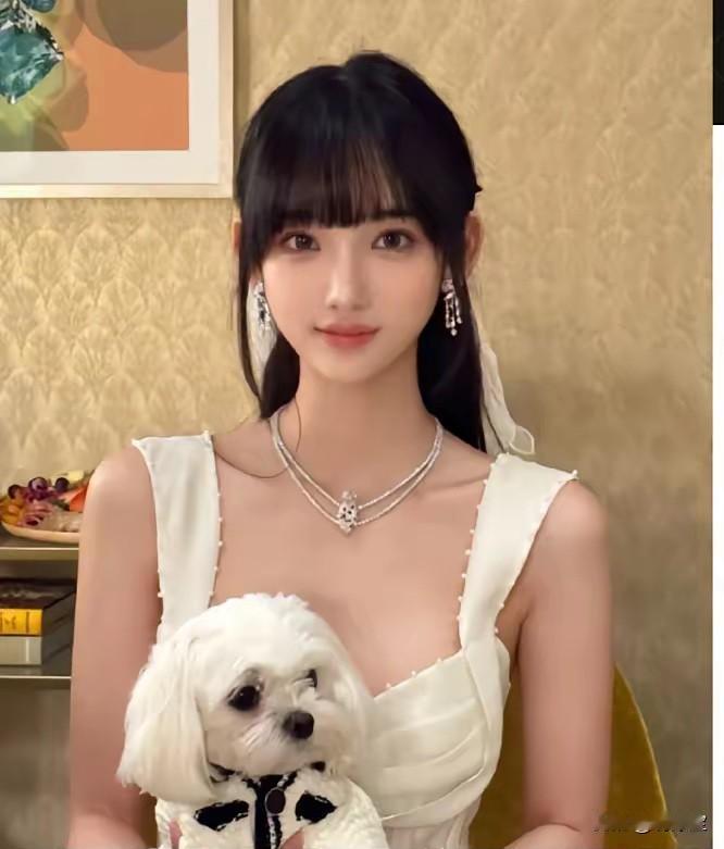 第一次见找替身美过本尊的林俊杰这网红女友确实比田馥甄漂亮多了[赞]他被夸