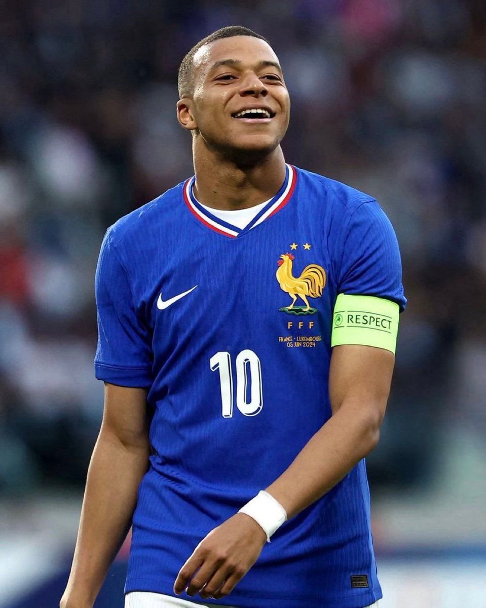 EduAguirre：在我看来，这是皇马犯的错误。姆巴佩不应该出战曼城的比赛，