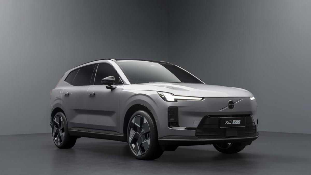 全新沃尔沃XC70正式首发亮相,它的外观很运动化