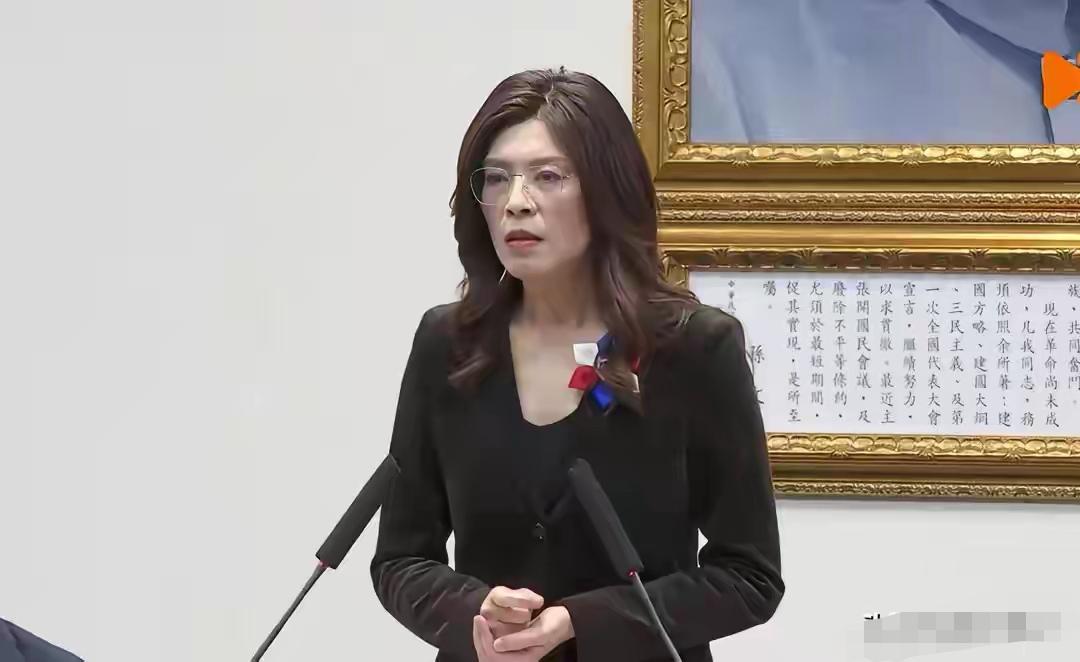 统一台湾后，驻军规模肯定没法照搬港澳模式，这不是简单换个招牌的事。香港驻军