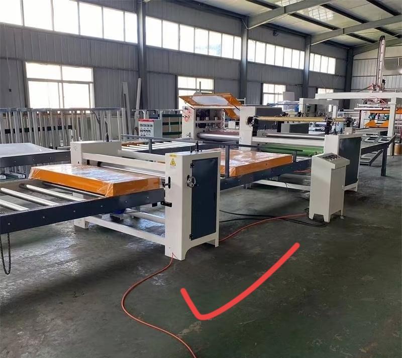 难搞了，老板看到我们工程部的电工太清闲了心里很不舒服，恨不得最好一天上班12小时