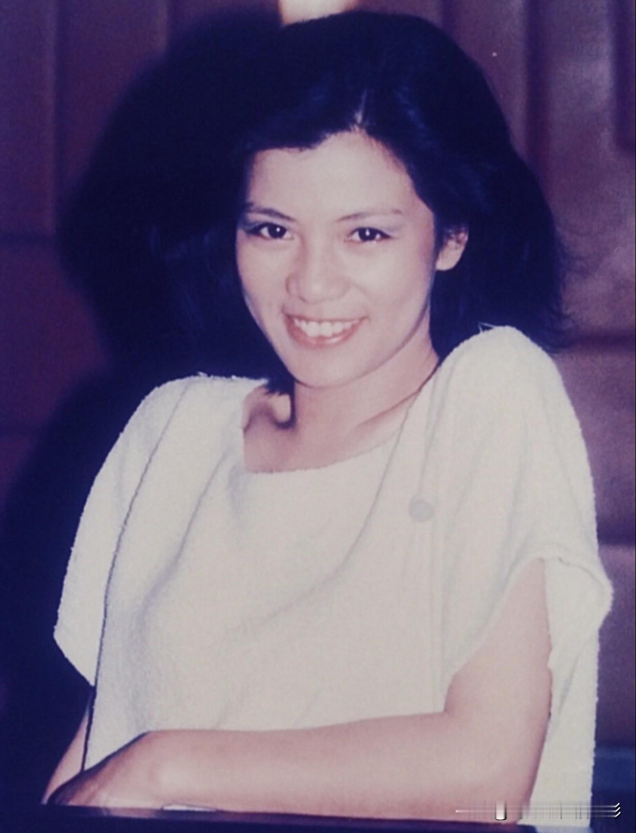 永远的白月光翁美玲📽️她是从时光深处走来的俏黄蓉，是旧胶片也封存不住的灵动