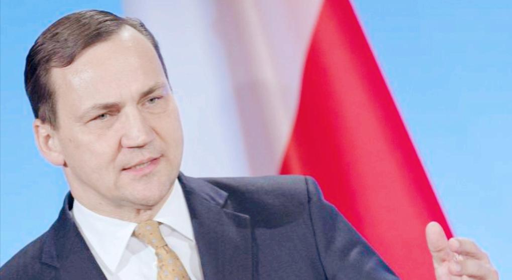 波兰外长慕尼黑会场发飙“掀桌”！这哪是抱怨，分明是扛不住了！今年