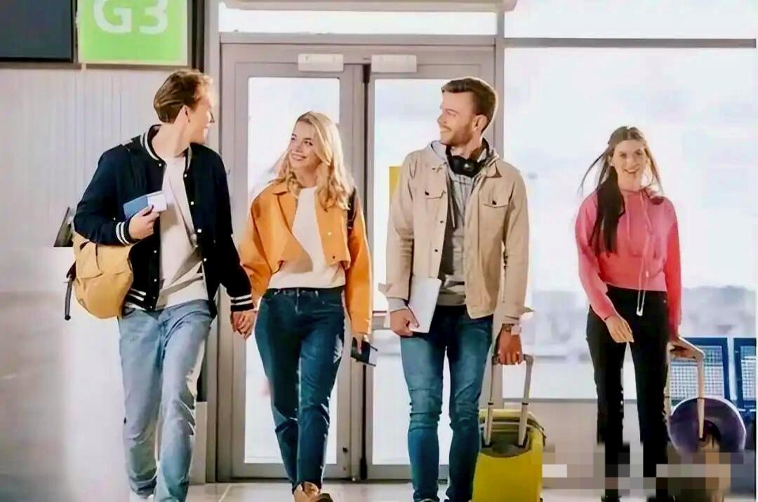 中国游客扎堆去俄罗斯，俄议员喊话“抢新娘”，背后是两国男女比例失衡的无声拉锯