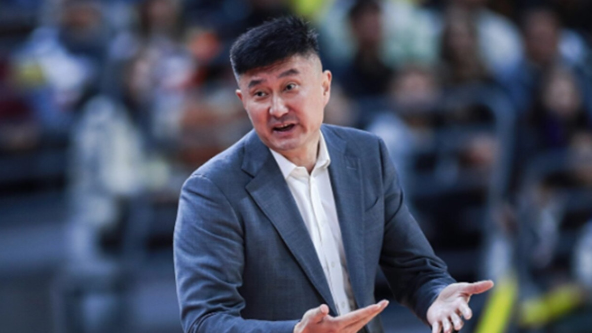 慢动作回放！杜锋怒斥胡明轩引热议 广东队末节崩盘负宁波