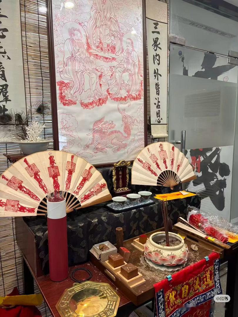 不行了，现在没法了，只能魔法打败魔法。召唤新酒🐔。