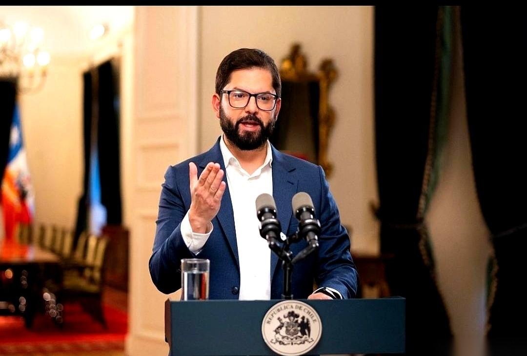 “这是我们的半球。”就这么一句话，从美国国务院嘴里说出来，轻飘飘的，像在说“这