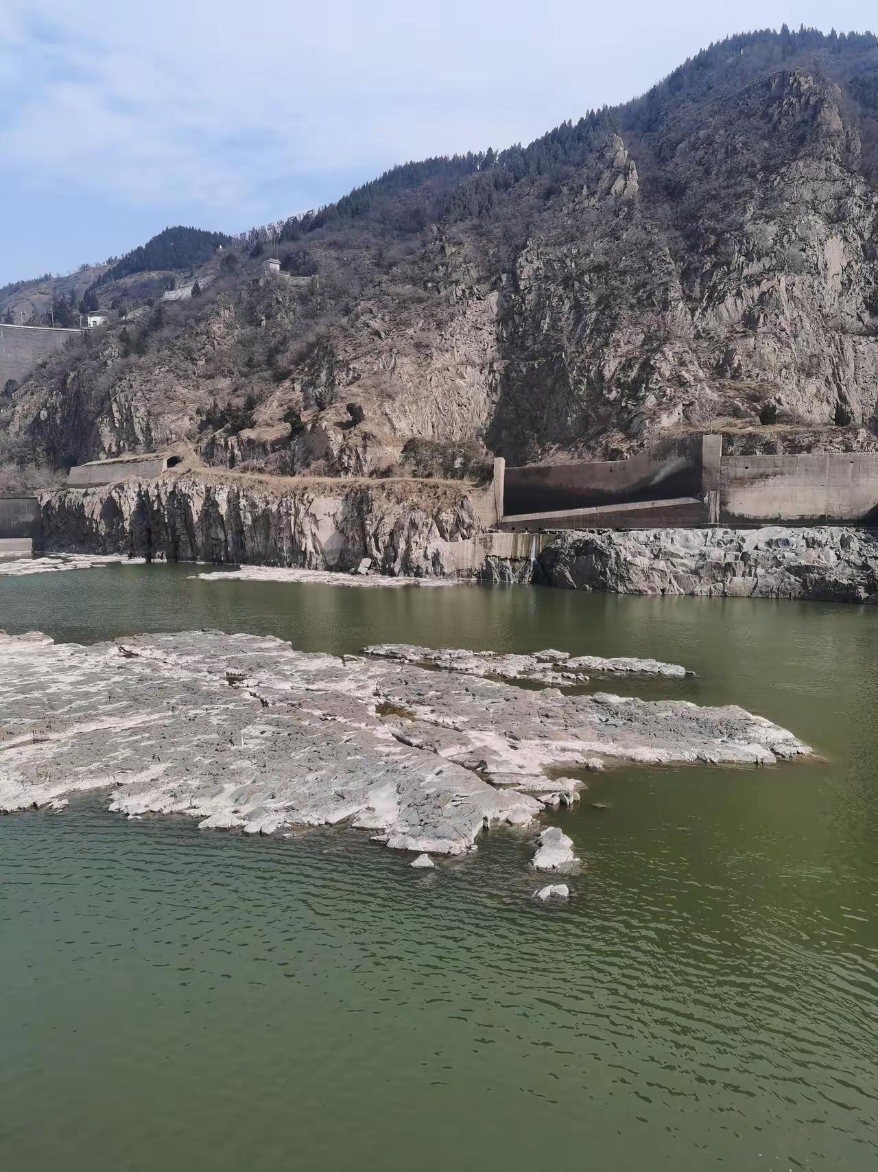 新华社刚刚发布消息，不知道会让多少人彻夜难眠！消息说，辽宁省大石桥市一名重大经济