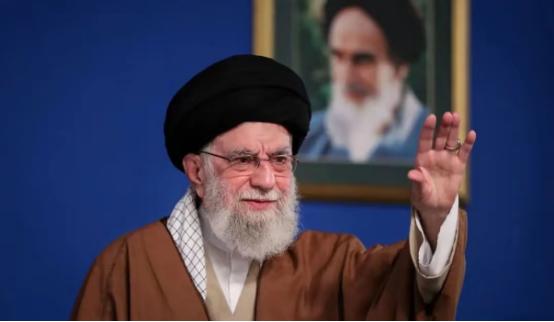 最近中国驻伊朗大使馆接连发了好几条安全提醒，看内容真能让人捏把汗。 被人迷晕