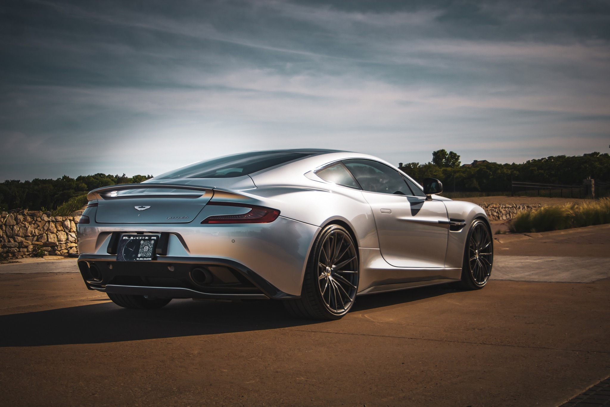 AstonMartinVanquish阿斯顿马丁astonmartin阿斯顿