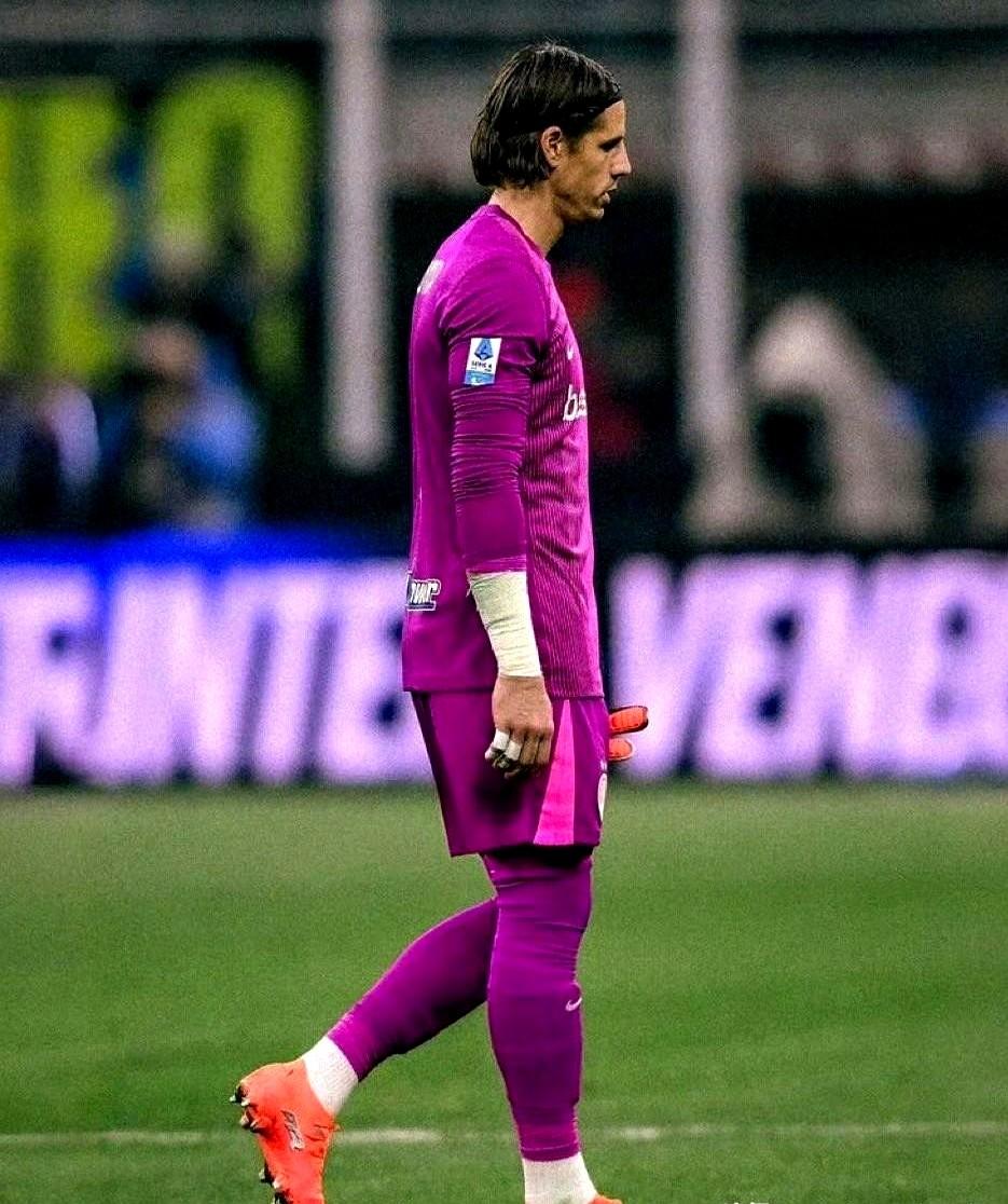 国米德比输球，别再只盯着索默骂了！讲真，索默68%的扑救成功率，在意甲门将里