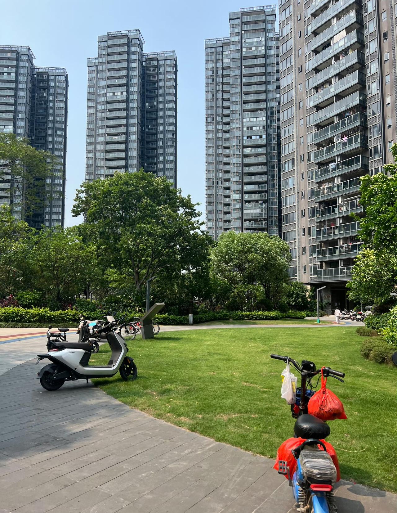 今日运势：丙午年壬辰月辛酉日2026.4.17日鼠：中吉运气飙升牛：避