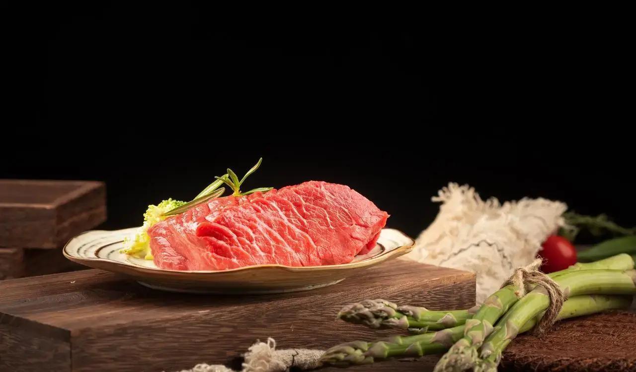 脑梗后，为什么瘦牛肉竟能逆转“高危”标签，成为营养补充的关键？这种反差源于患者高