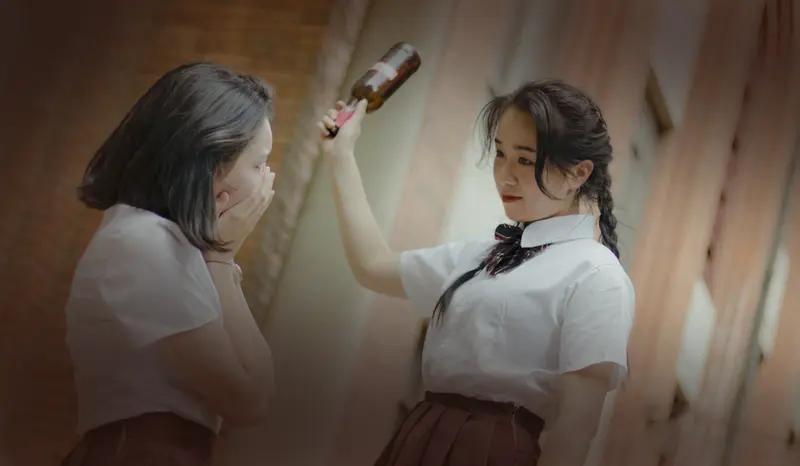 校园霸凌，何时能停止校园本该是纯粹成长的净土，不该有恶意与伤害，霸凌带来的心理阴