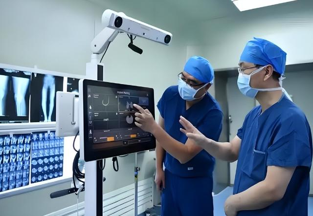 美国专家不装了：如果中国找到治愈癌症的方法，那将是我们的噩梦一张平扫CT，本