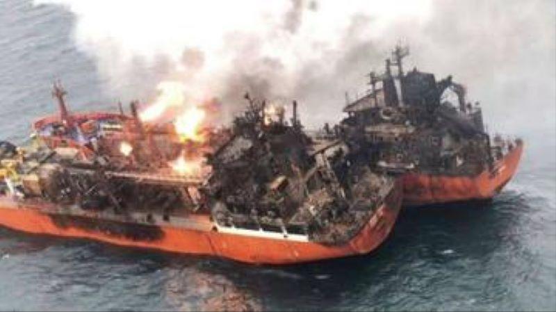 3艘油轮刚出港就被炸！我敢肯定，哈萨克斯坦这回真玩脱了！1月1