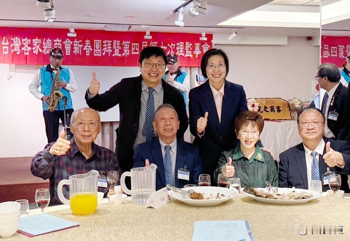 国民党立委欣莹今（22日）大年初六，为了争取党内能提名她参选新竹县县长，今天邀请
