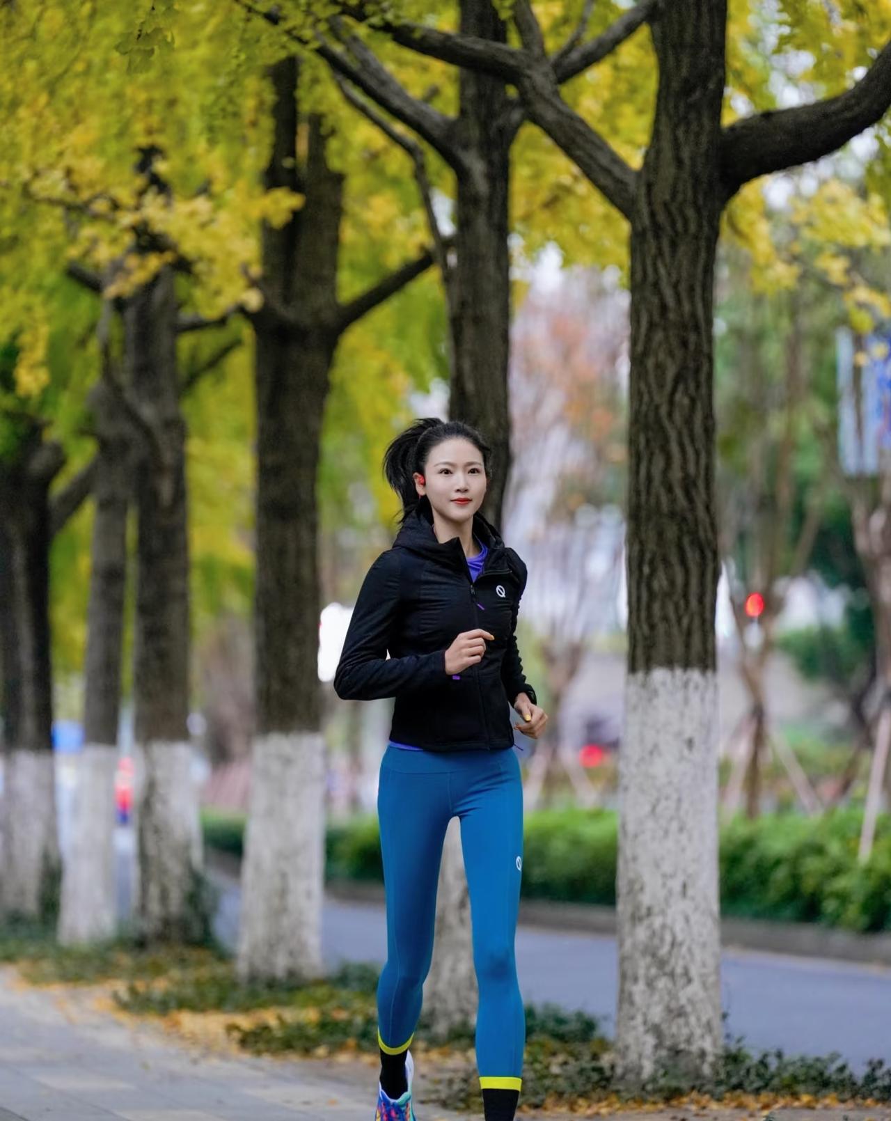 跑步，是中年人的专利吗，为什么中年人跑步居多呢在早上起来跑步