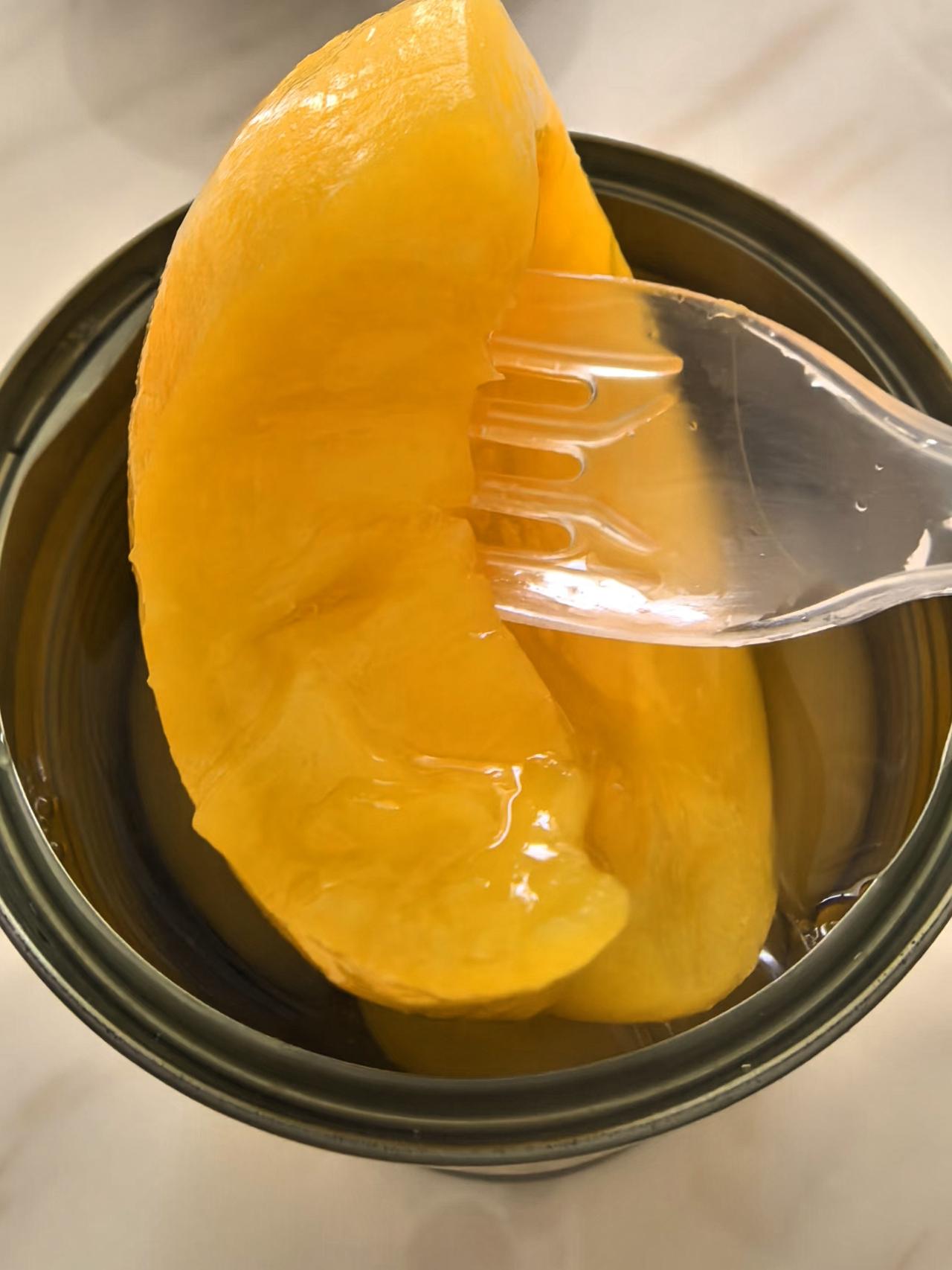 🔥别再吵黄桃罐头是“神药”还是垃圾食品了😒它从来都不止是吃的😳最近刷到