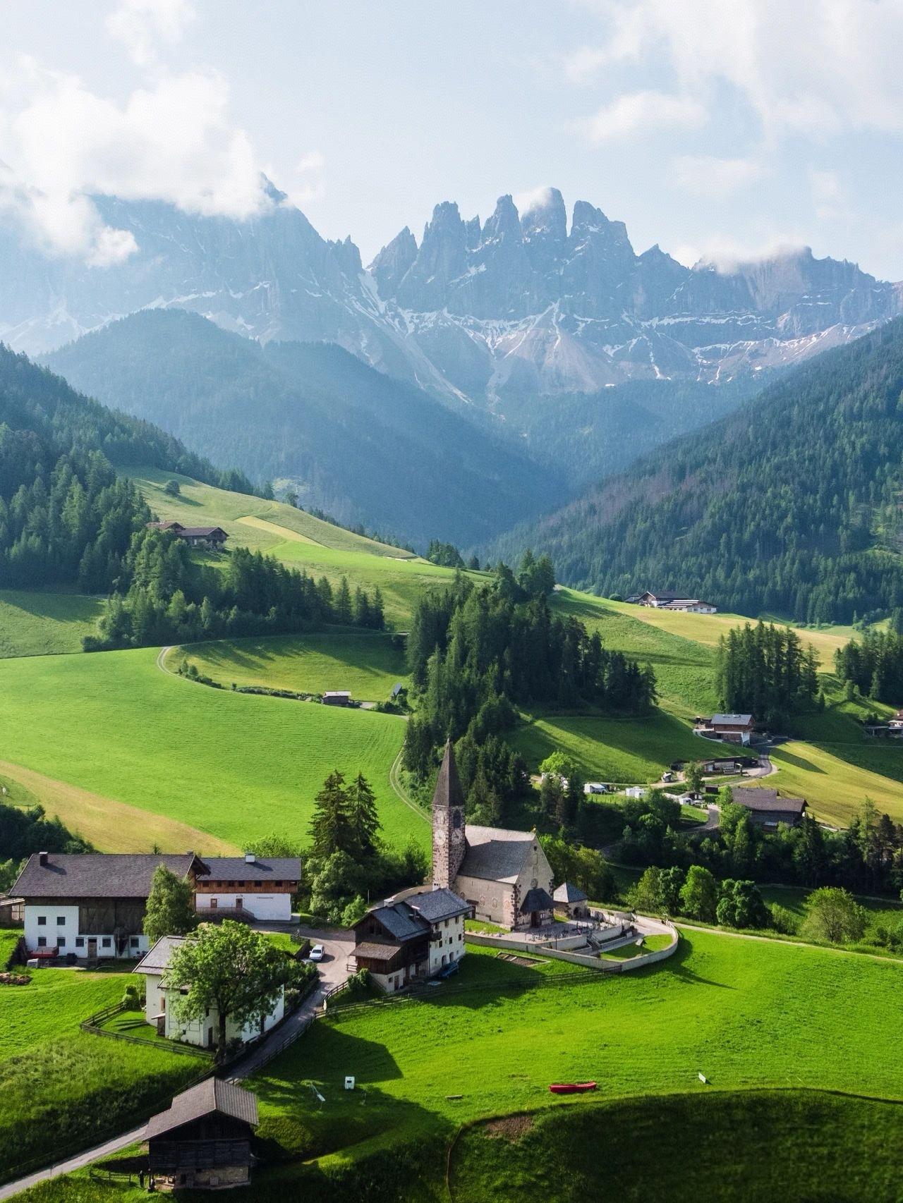 遇到一个高三的学生家长，他们家的孩子这次考试在580左右，然后他想找一个语文