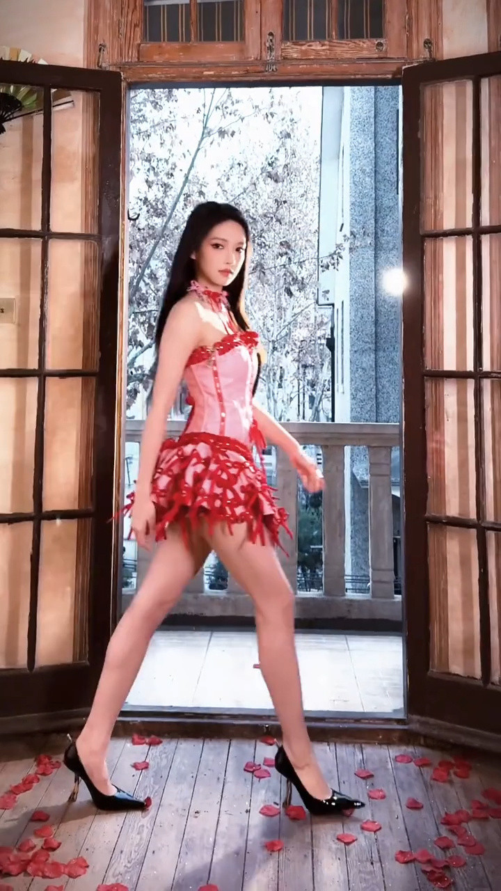 程潇在复制粘贴的时代，你是手写的诗