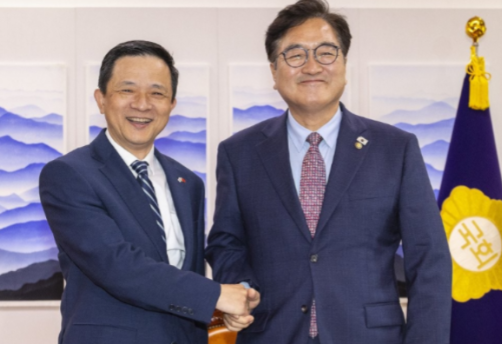 就在刚刚韩国突然宣布了9·3阅兵出席人选确认了，不是总统李在明，也不是外长赵