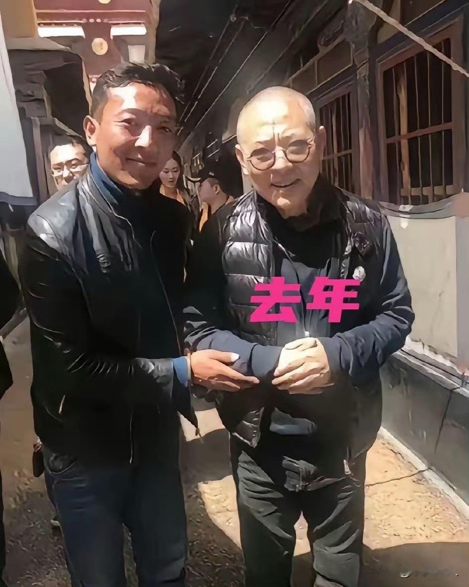 李连杰之前有段时间看着也太憔悴了！老态特别明显！可最近突然像逆龄了似的！62岁的