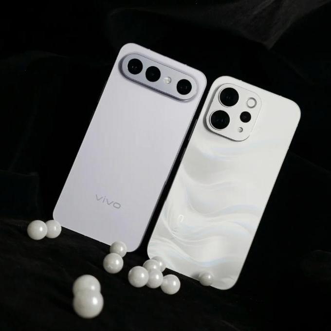 vivo新mini杀疯了！7500mAh+2亿像素小屏机皇？小屏机续航拉