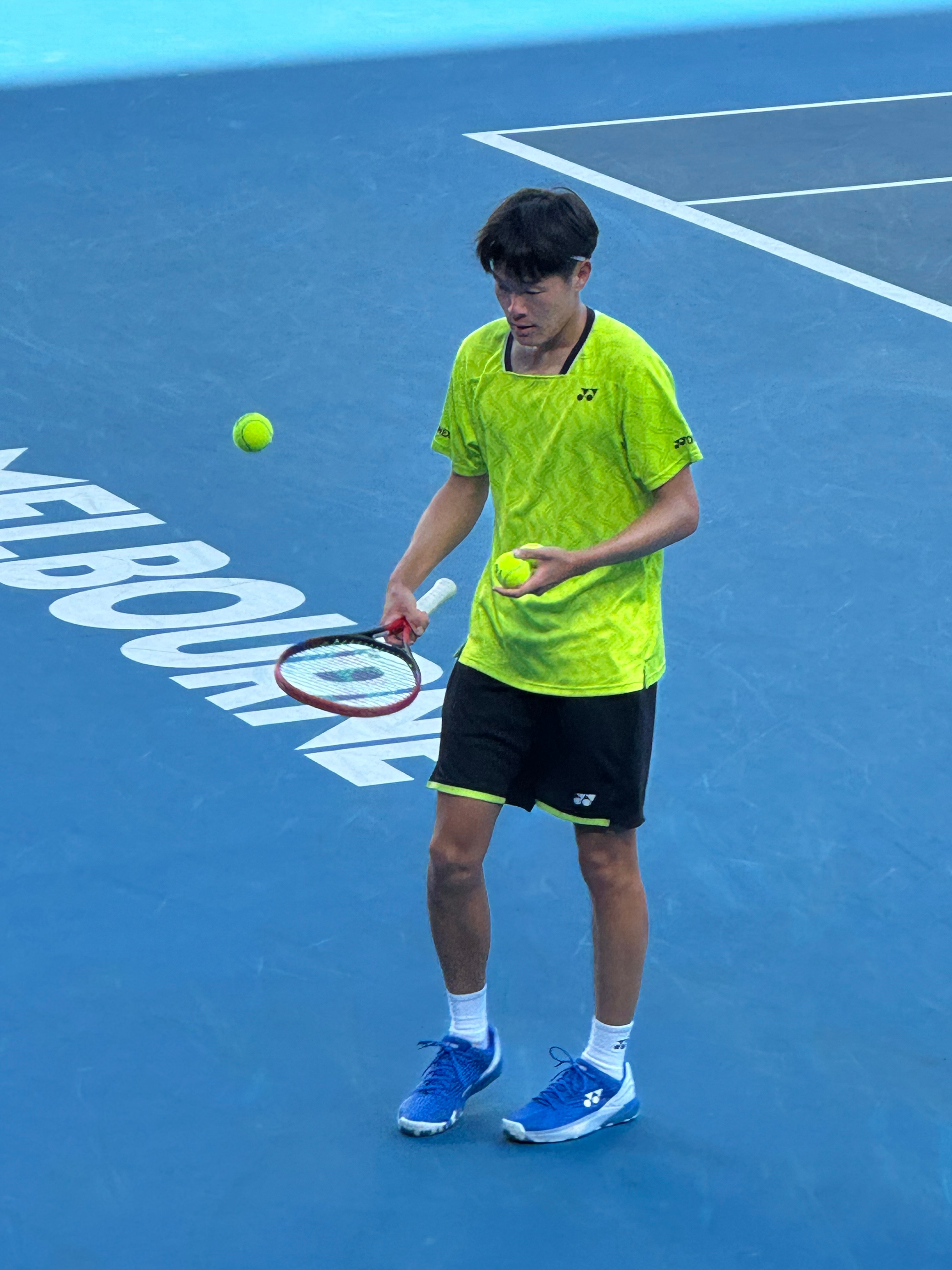 澳网2026澳网男单赛场第一个小冷门出现，从资格赛突围的郑瑞（Michael