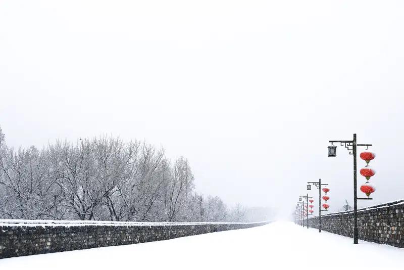 大雪要搞大事情啦！近期，河南多地出现大到暴雪，局地还有大暴雪甚至特大暴雪。河南西