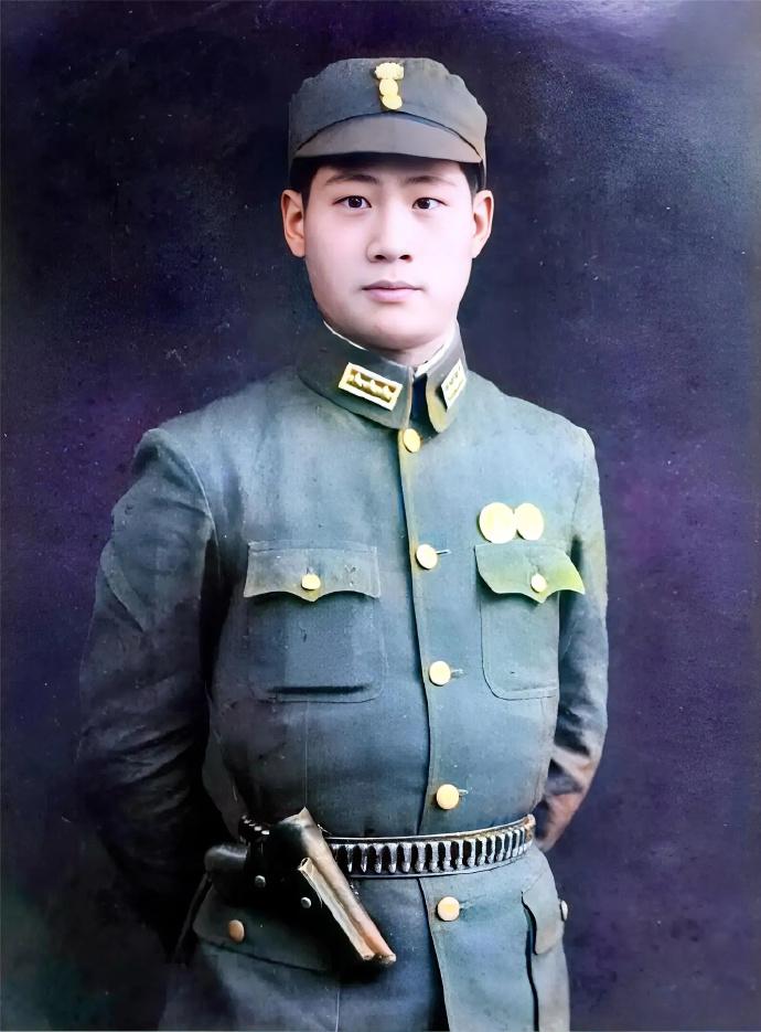 1950年，台湾共产党员林正亨被枪决，囚车正巧经过他家门前，他猛然站起急切的大喊